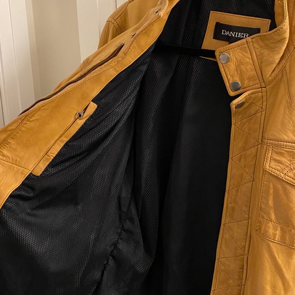 Brand New Tan Genuine leather mens jacket from Danier Leather NEVER WORN - Picture 10 of 14
